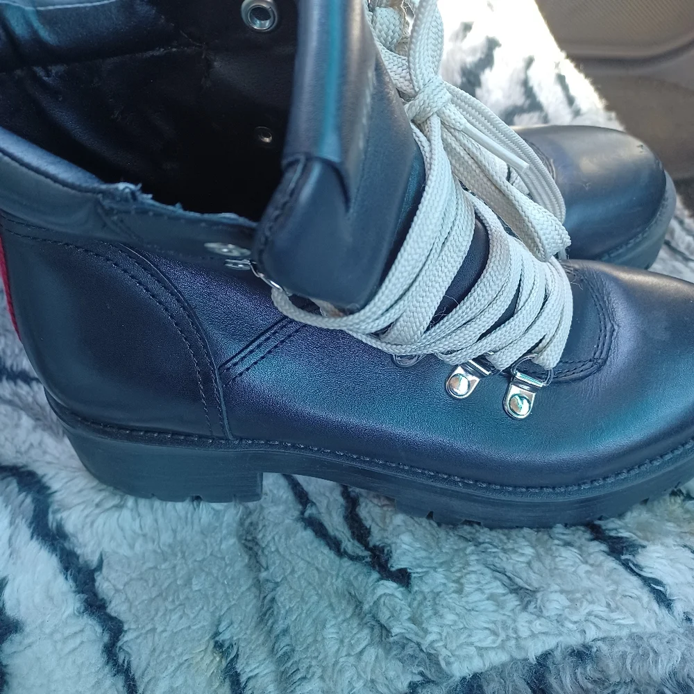 STEVE MADDEN WOMEN LEATHER ANKLE BOOTS - Picture 5 of 12